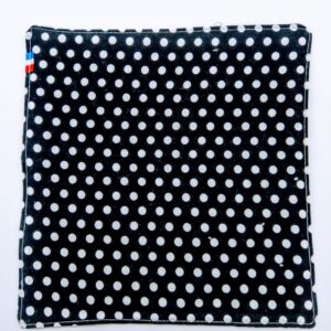Feuille-essuie-tout-noir-pois-blanc