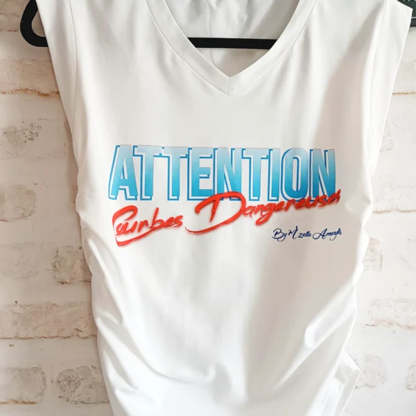 T-shirt Attention, courbes dangereuses – Image 4