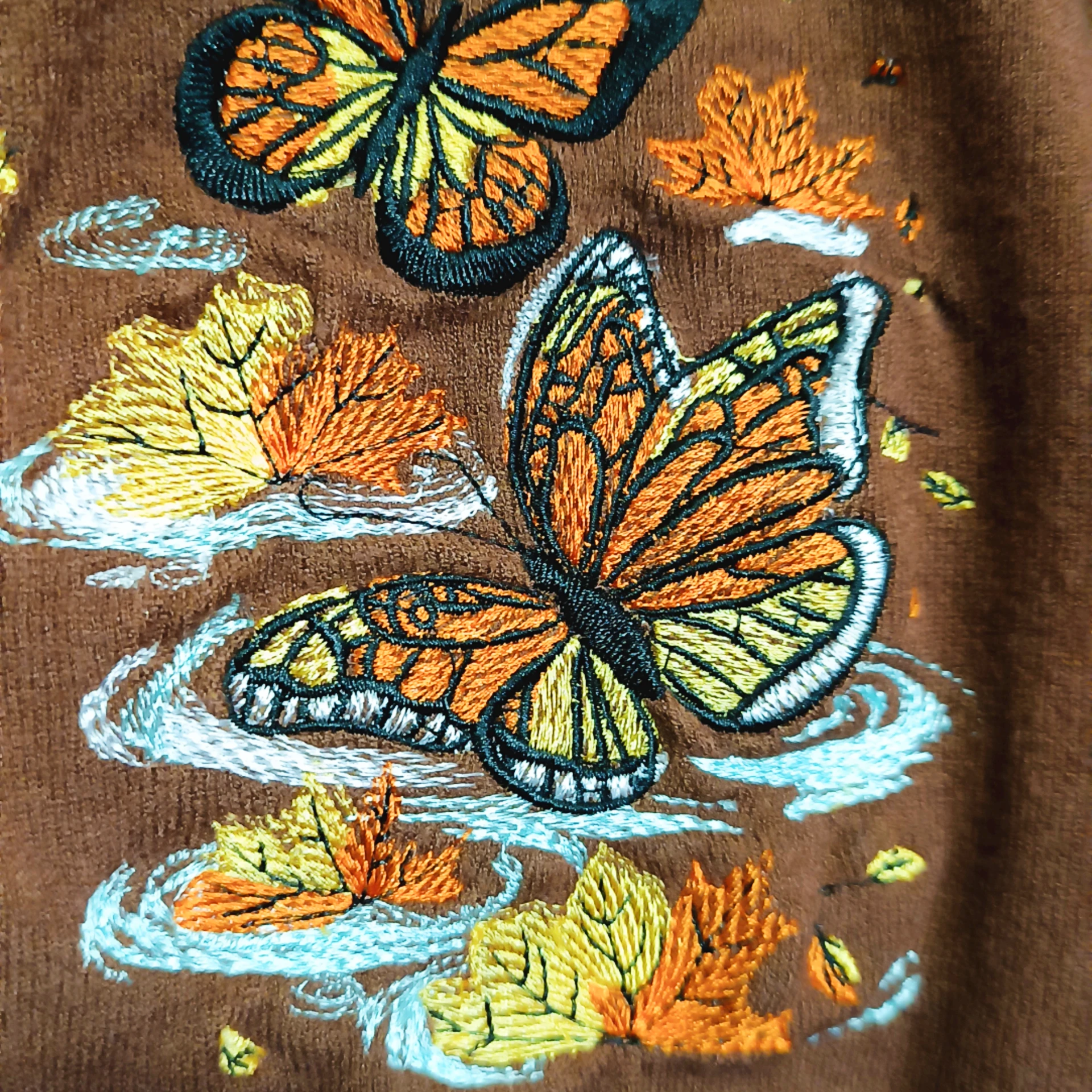 Cardigan Papillons d’Automne – Image 4