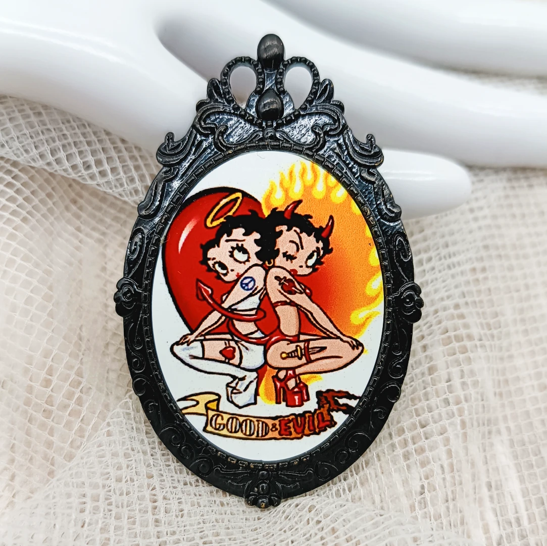broche Good & Evil Betty – Image 2
